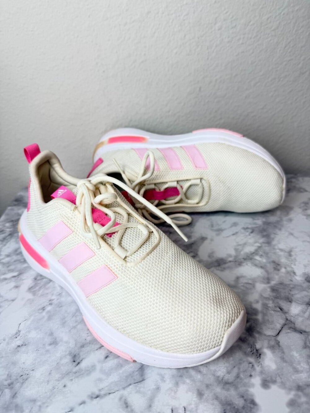 Adidas Cloudfoam Pure 2.0 Women’s Running Athletic Sneakers Shoes 4.5 Cream Pink